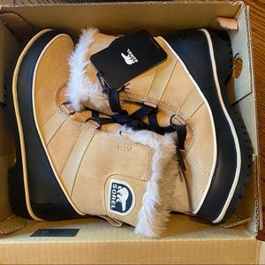 Brand New in box Sorel Tivoli II in Curry 6.5